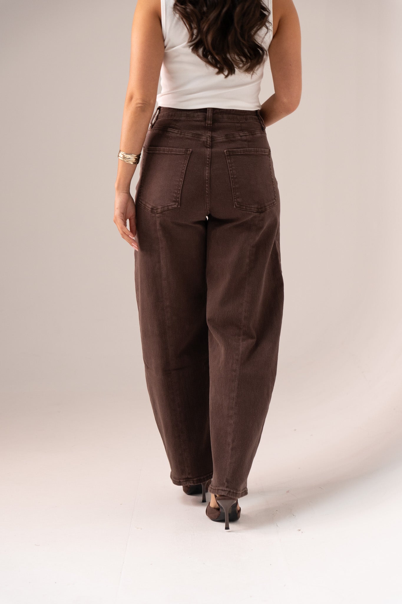 Women's Chocolate Denim Barrel Jeans | Stylish High-Waist Trendy Fit 3