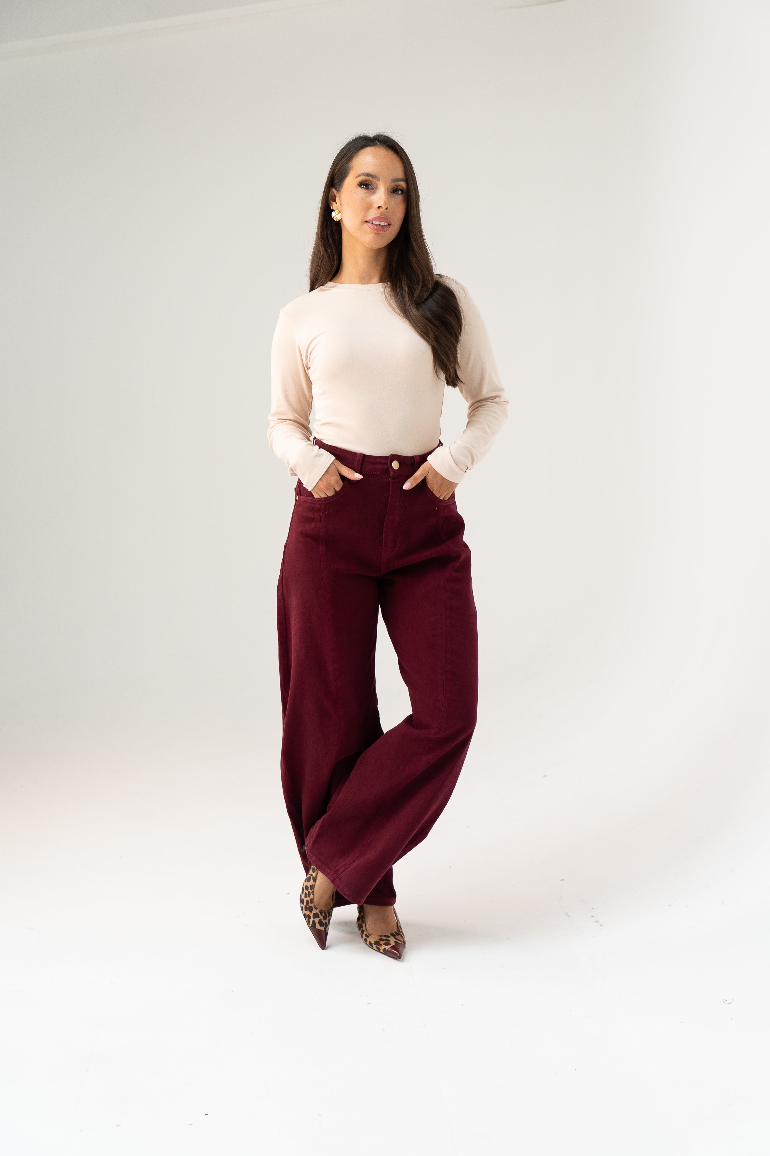 Women's Durable High-Waist Denim Jeans | Stylish Plum Barrel Fit Trousers 2