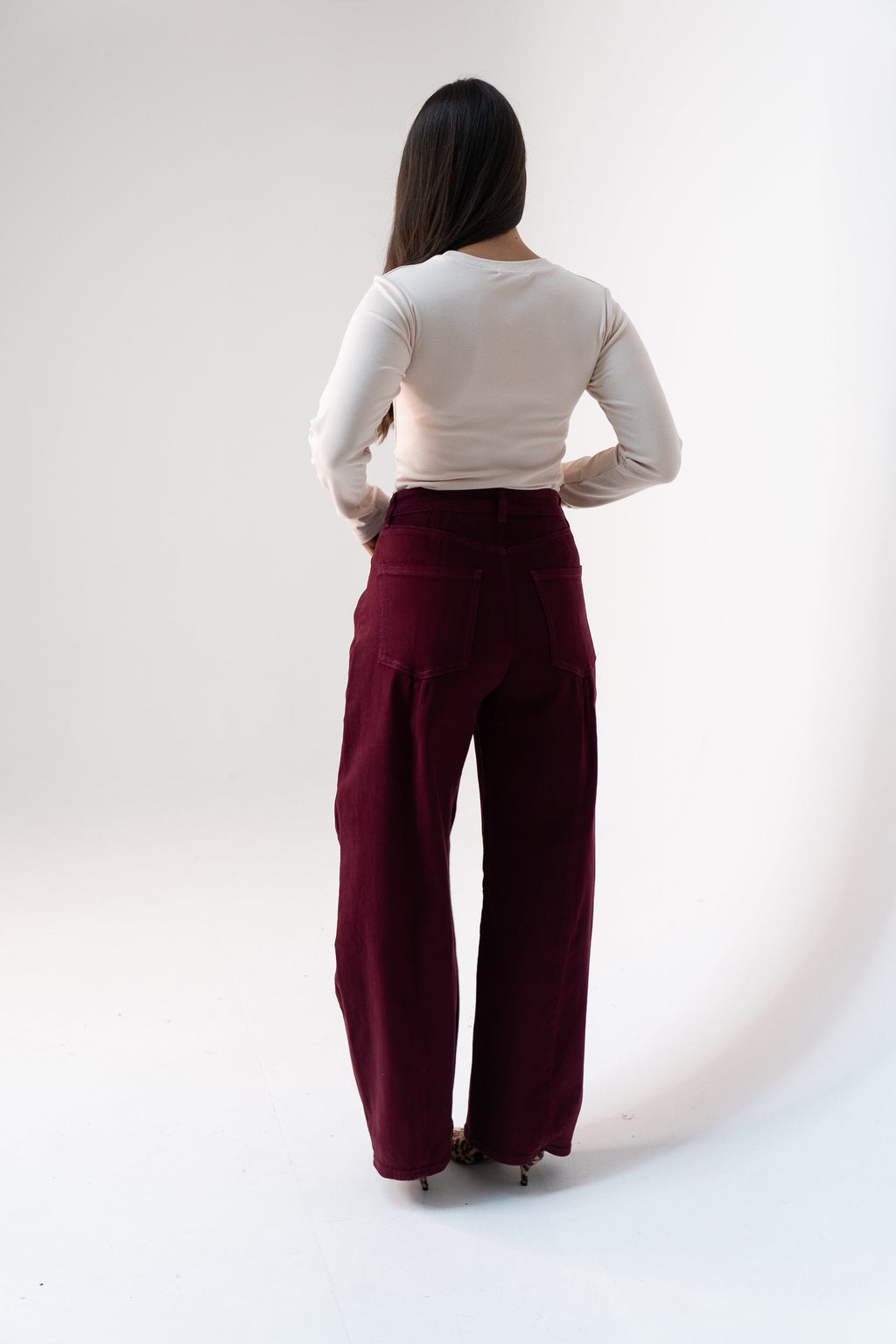 Women's Durable High-Waist Denim Jeans | Stylish Plum Barrel Fit Trousers 5
