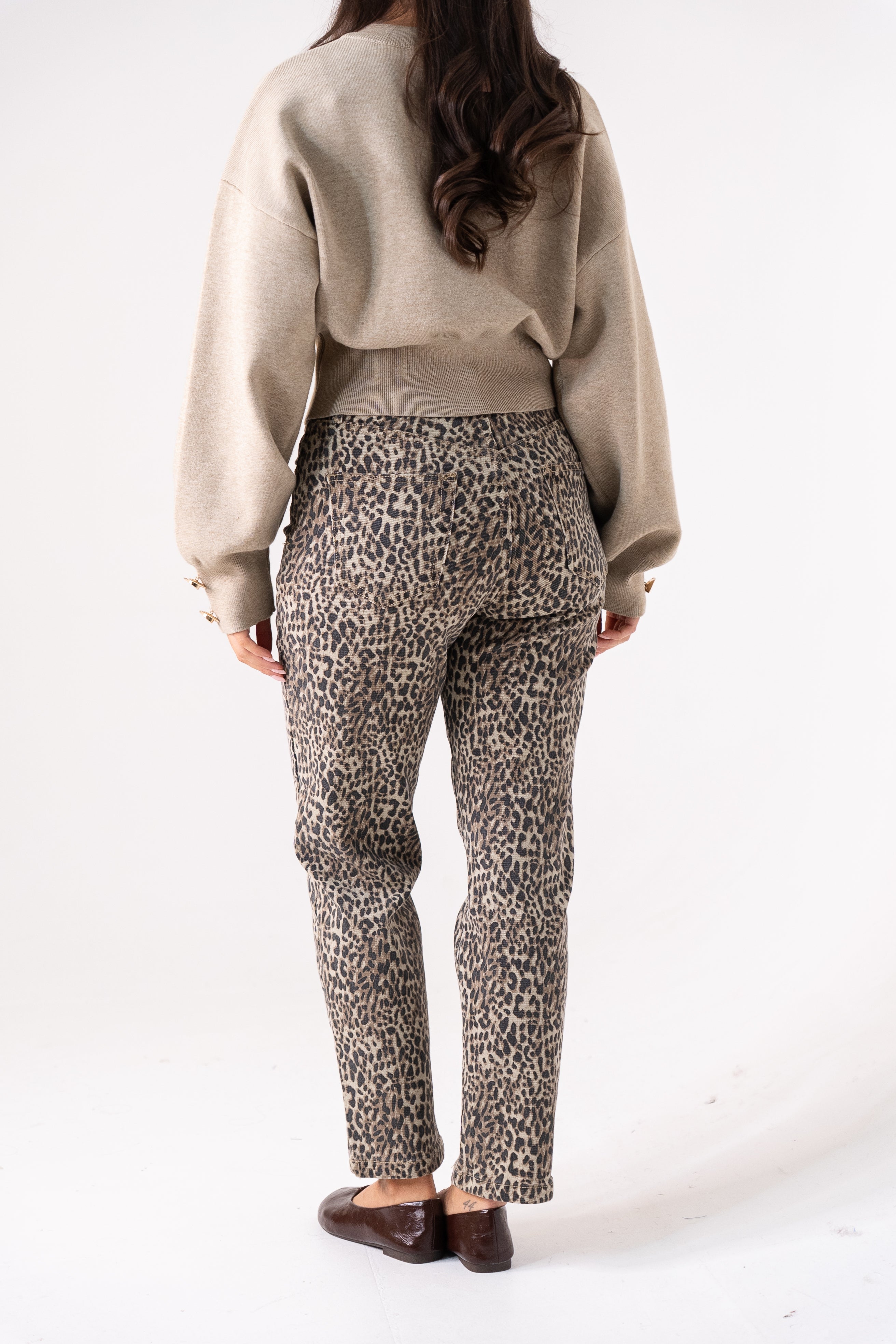 Women's Leopard Print Denim Mom Jeans | Stylish High-Waist Casual Fit 5