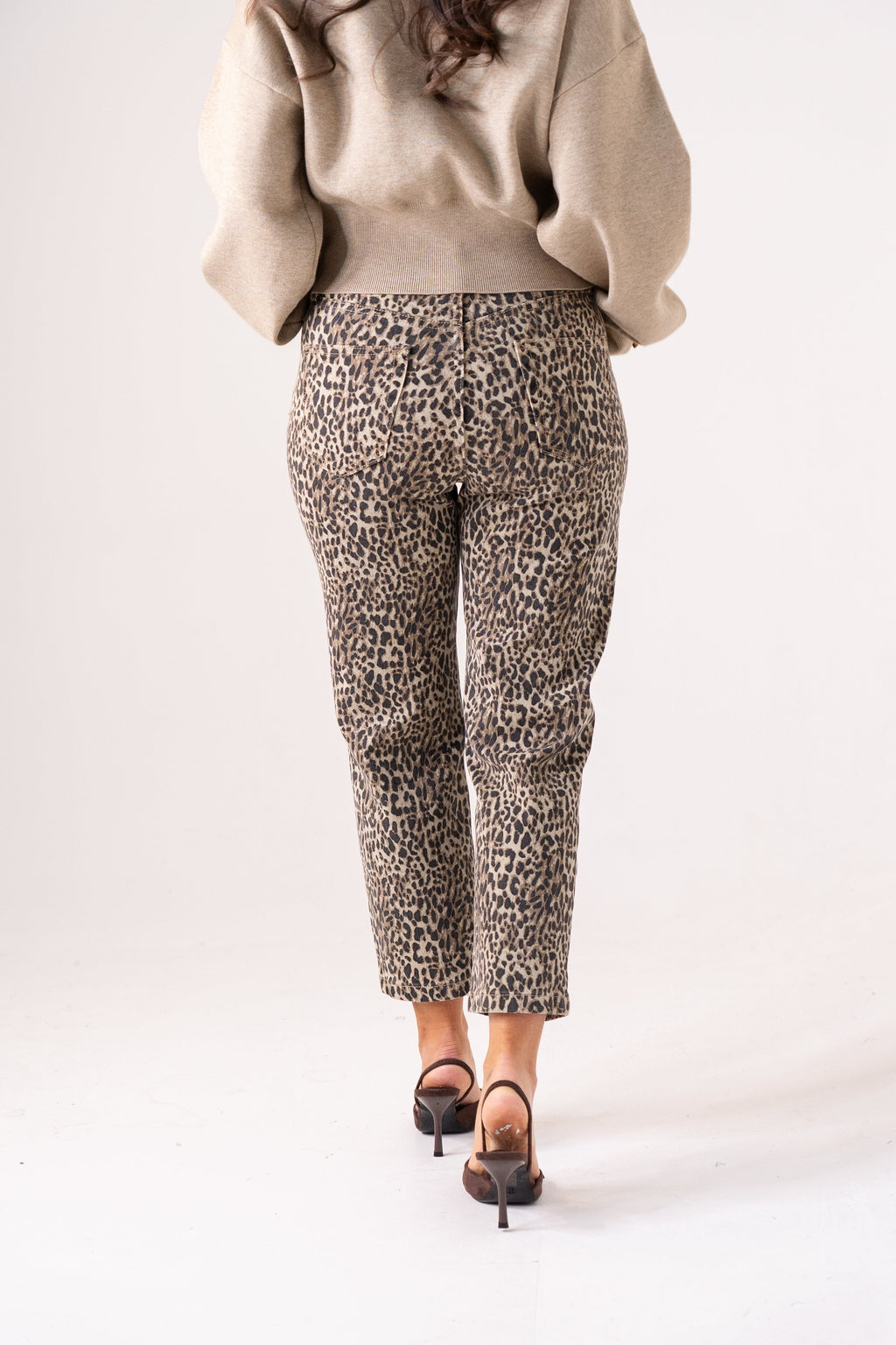 Women's Leopard Print Denim Mom Jeans | Stylish High-Waist Casual Fit 7