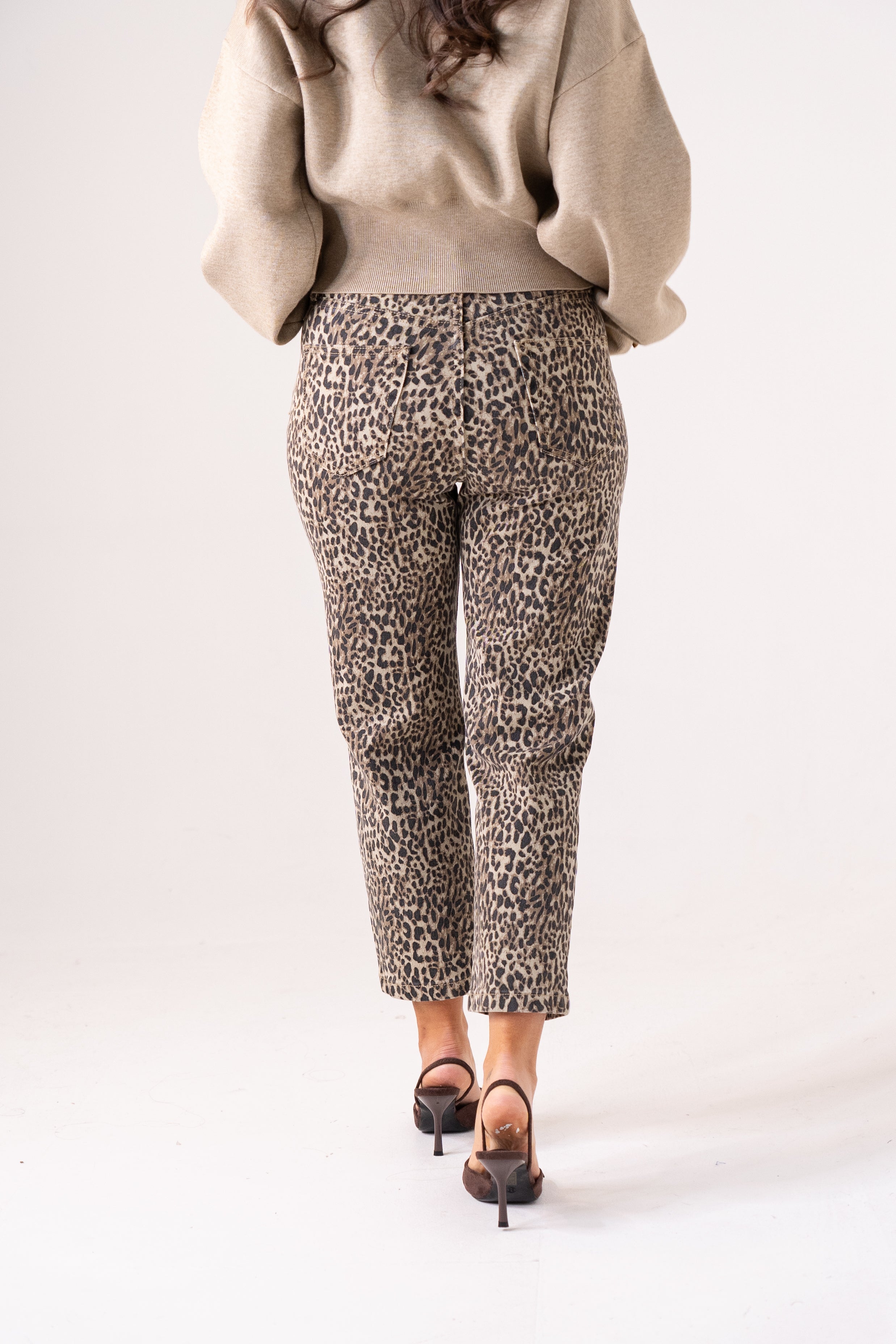 Women's Leopard Print Denim Mom Jeans | Stylish High-Waist Casual Fit 7
