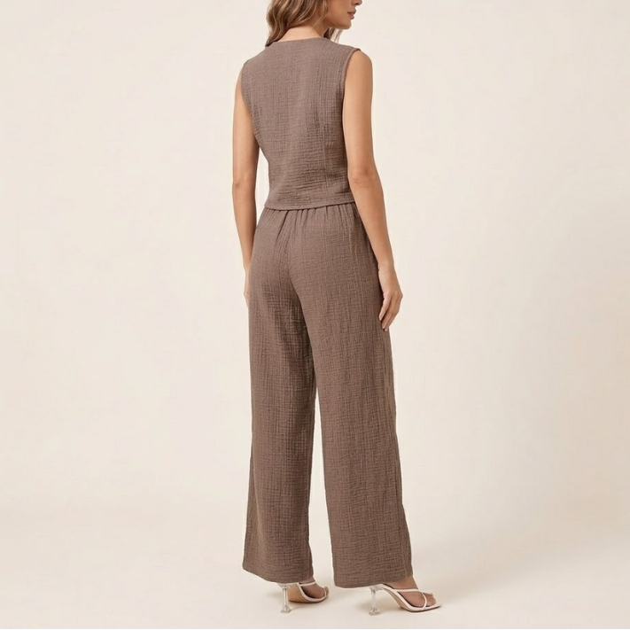 Women's Lightweight Sleeveless Jumpsuit | Elegant V-Neck Wide-Leg Design 1