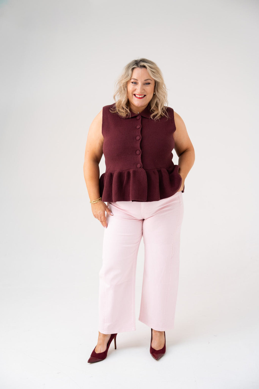 Women's Pink Denim Carrot Barrel Jeans | Stylish High-Waist Trendy Fit 4