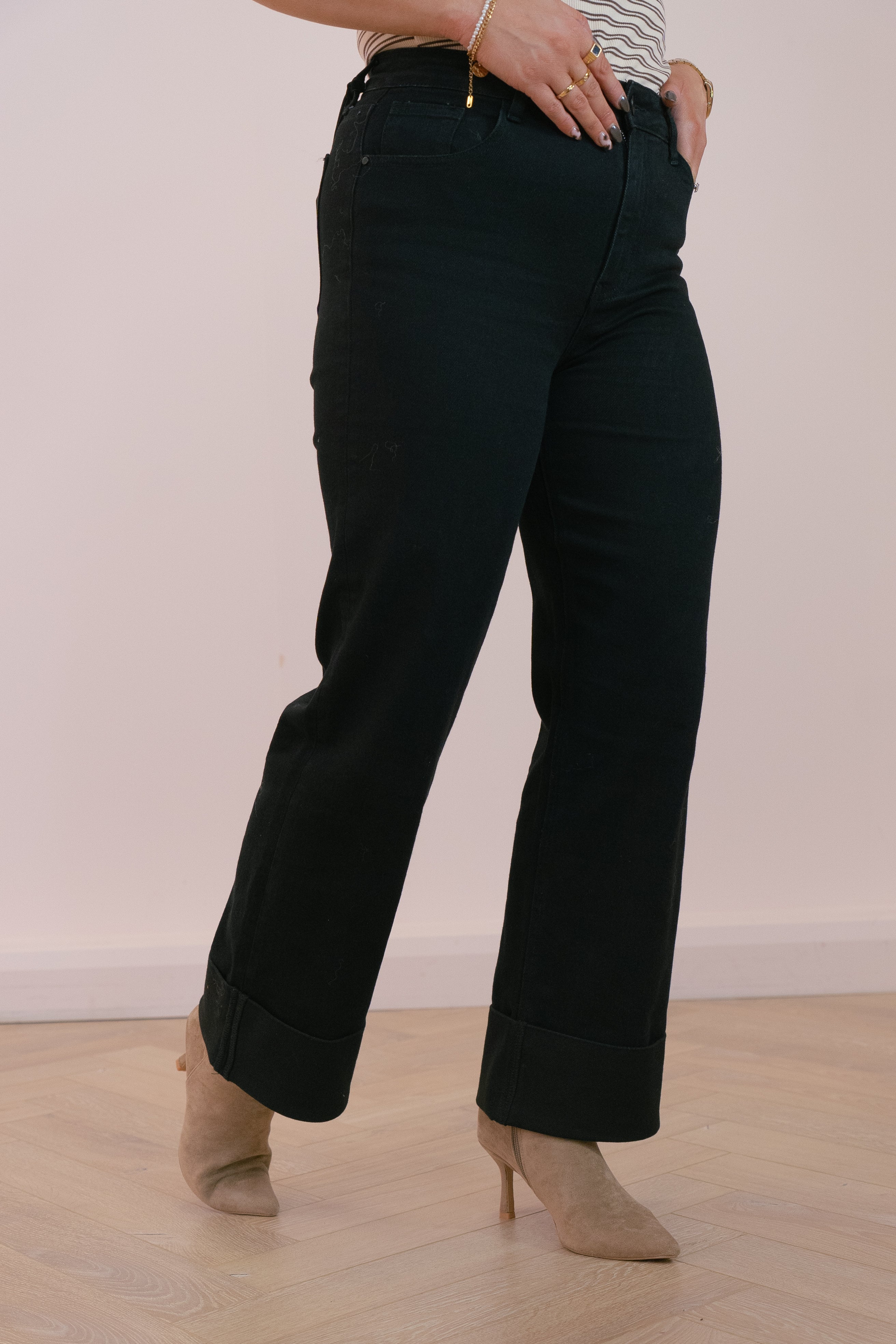 Women's True Black Denim Wide Leg Jeans | Stylish High-Waist Baggy Pants 5
