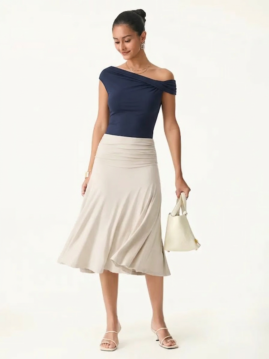 Women's Versatile Fabric Bra Top & Side Ruched A-Line Midi Skirt | Stylish Two-Piece Set 1